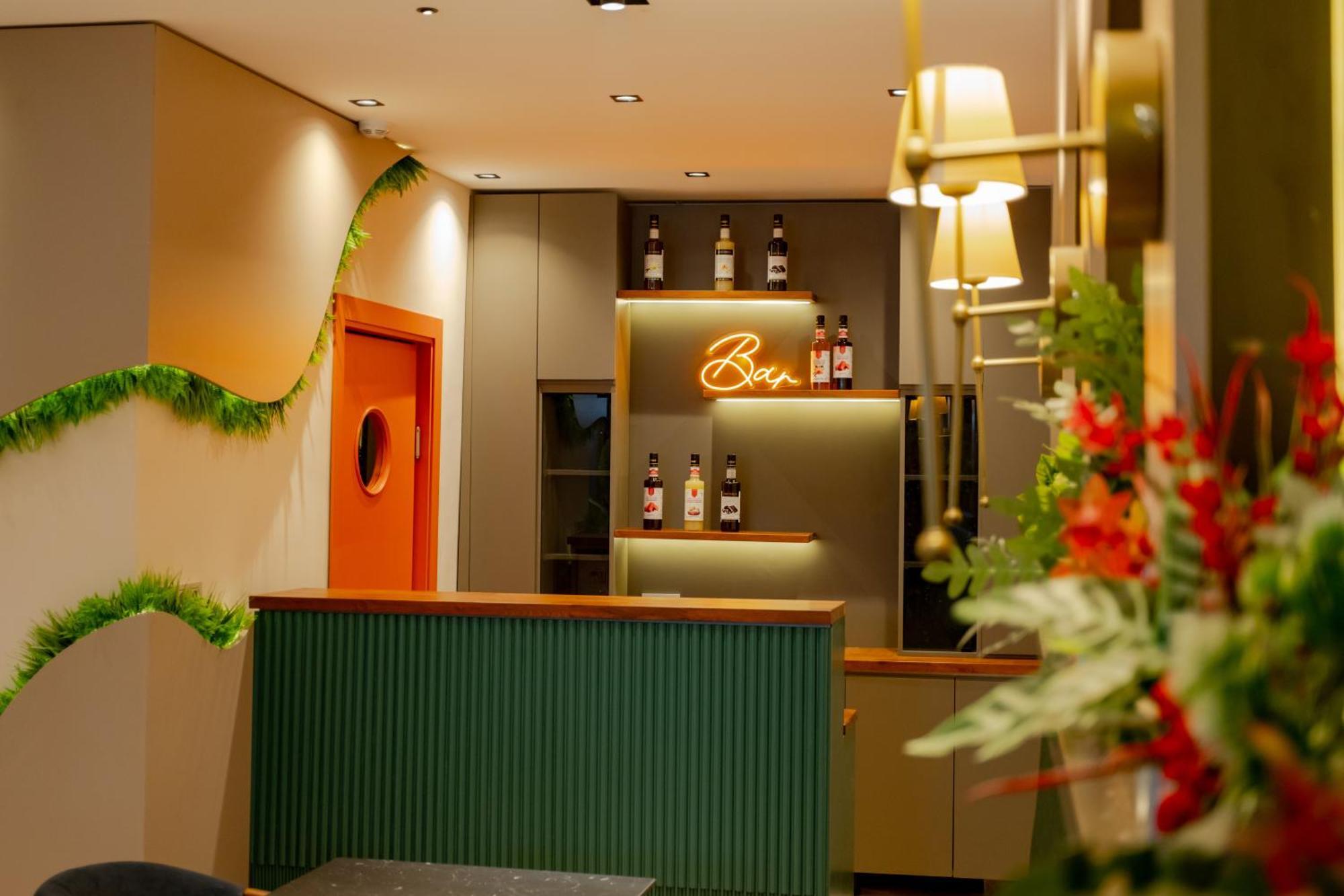 Fly Point Airport Hotel Arnavutkoy Bagian luar foto